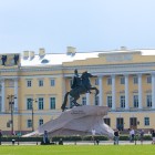 Медный всадник на Сенатской площади в Санкт-Петербурге