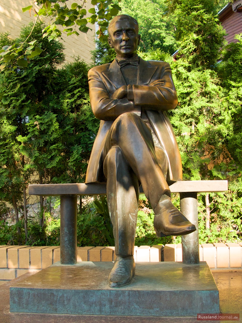 Michail Bulgakow Statue