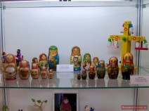 Matroschkas und Spielzeug der 90er Jahre