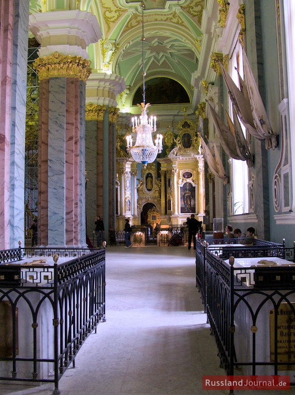Säulen in der Peter-Paul-Kathedrale