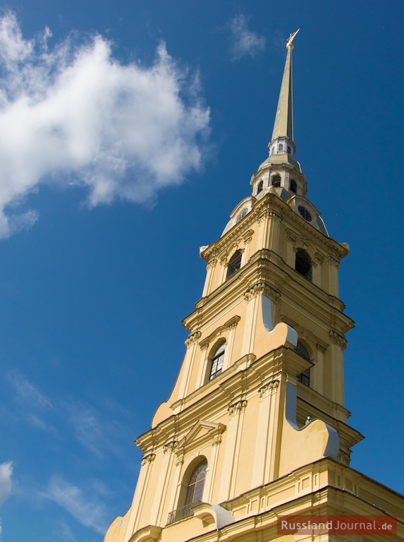 Glockenturm der Peter-Paul-Kathedrale