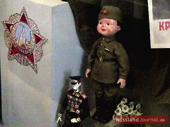 Puppe, die russische Frauen nach dem Zweiten Weltkrieg bekamen
