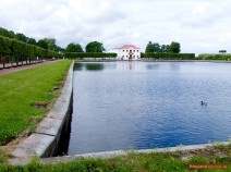 Teich bei Schloss Marly