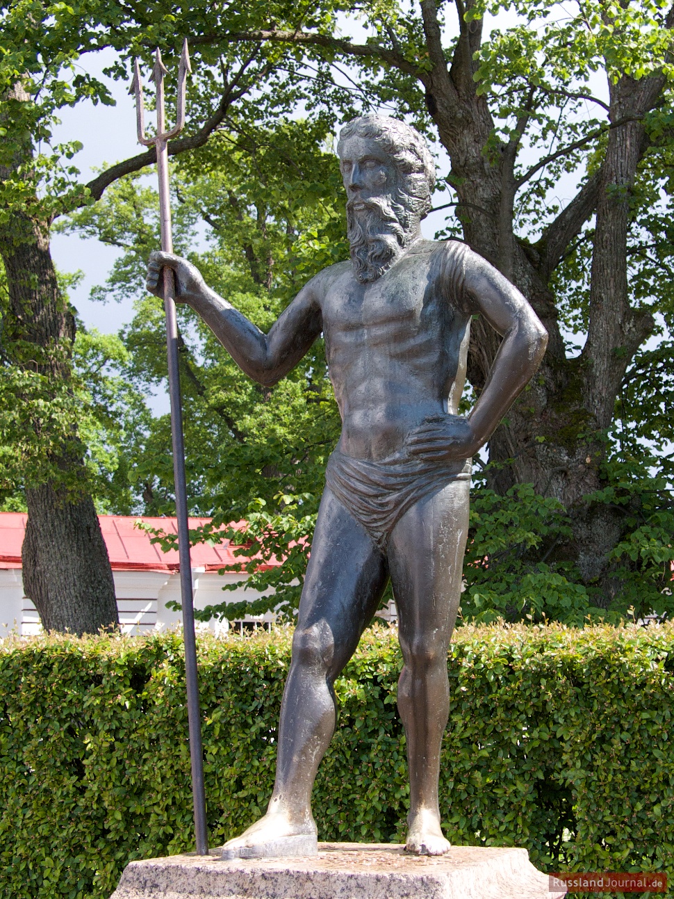 Neptun Skulptur im Unteren Park