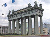 Triumphbogen am Platz 'Moskowskije worota' 